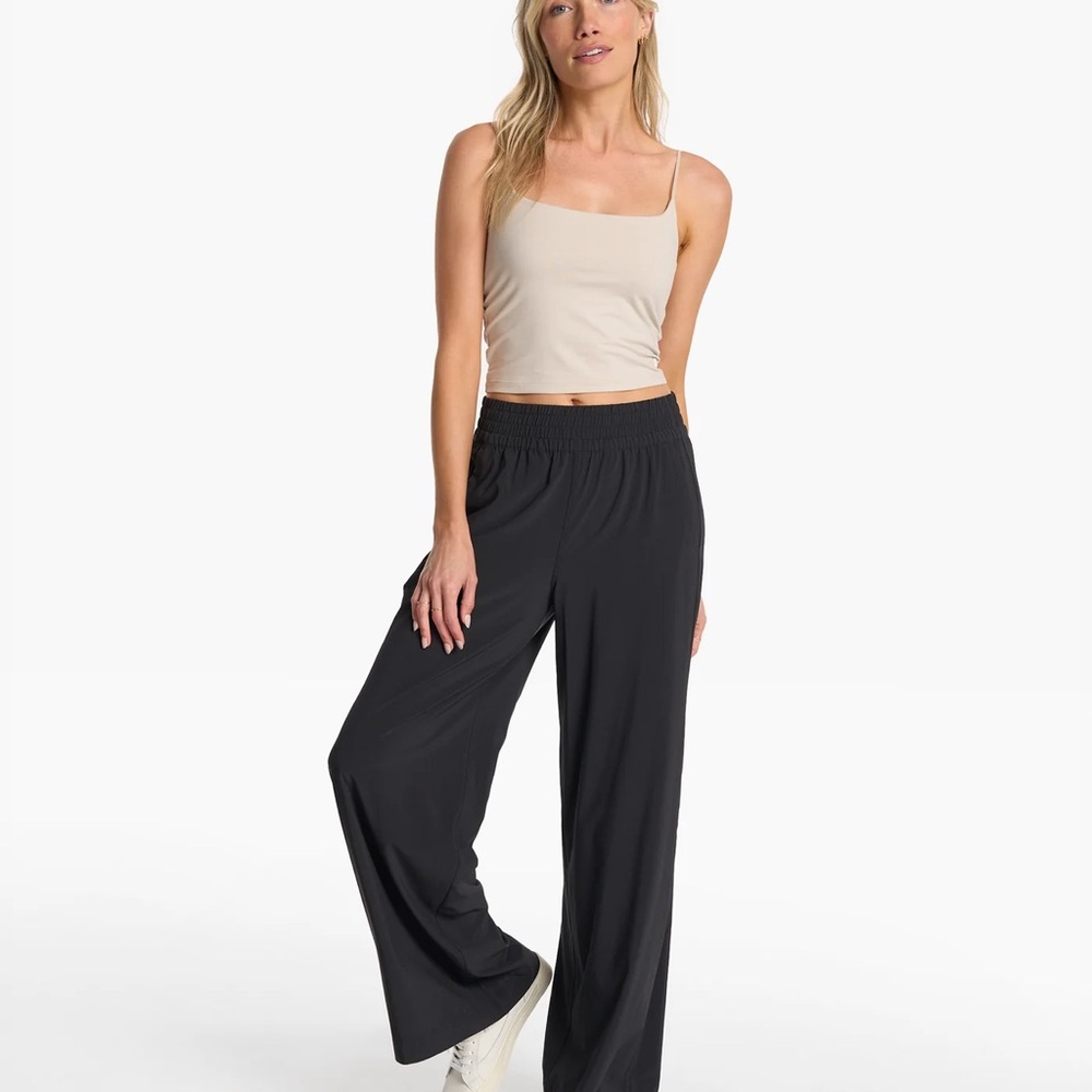 Vuori Women's Wide Leg Pants - Black